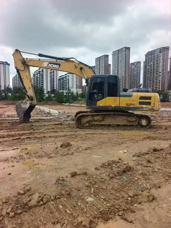 Buy XCMG XE200 Used Excavator / 1