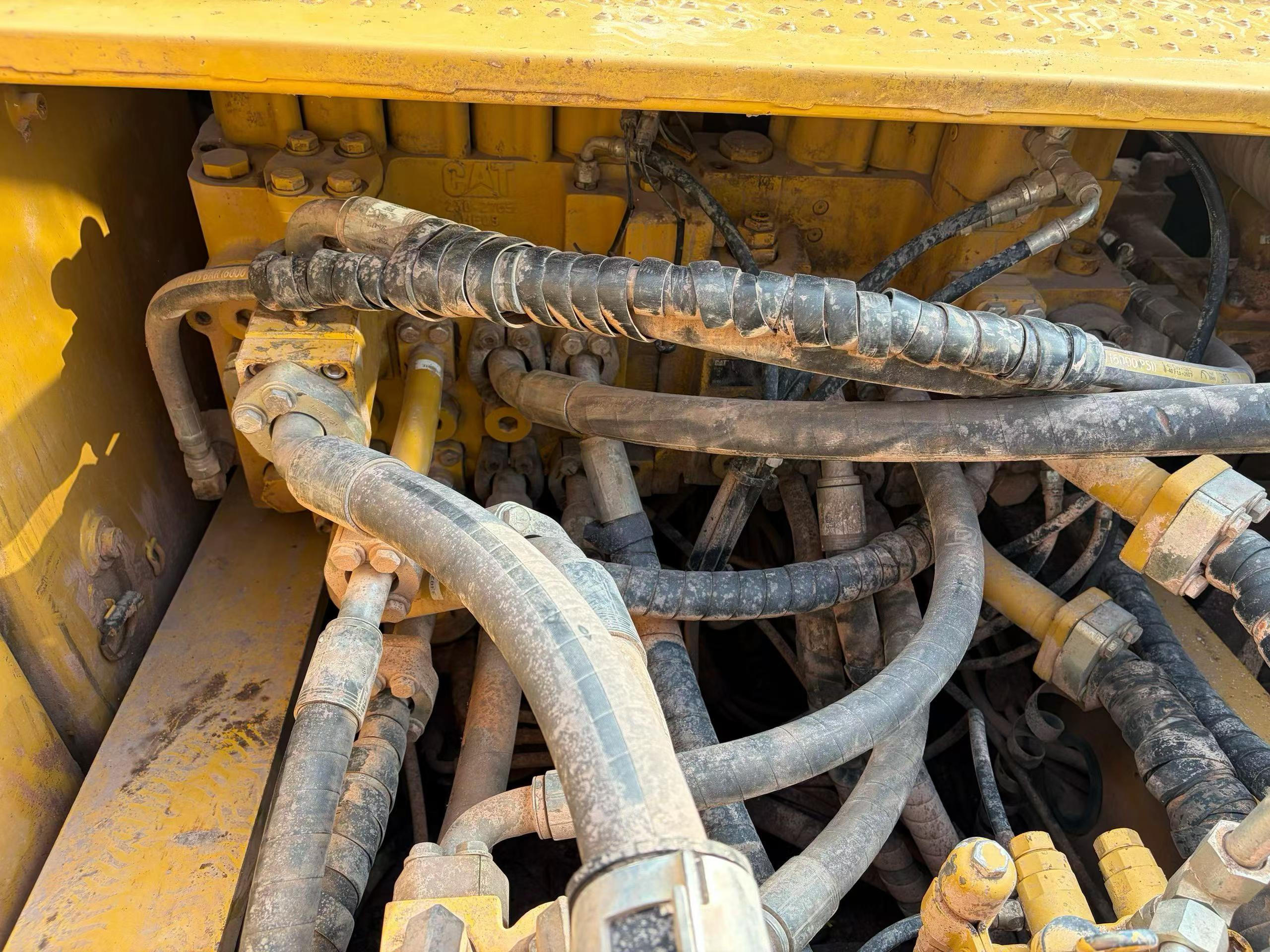 Buy Caterpillar 349E Used Excavator / 7