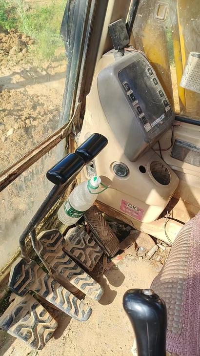 Buy Caterpillar 311B Used Excavator / 1