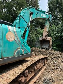 Buy Kobelco SK260 Used Excavator / 3 Buy Kobelco SK260 Used Excavator / 3