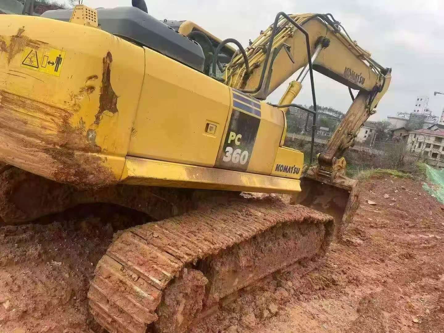 Buy Komatsu PC270-7 Used Excavator / 7