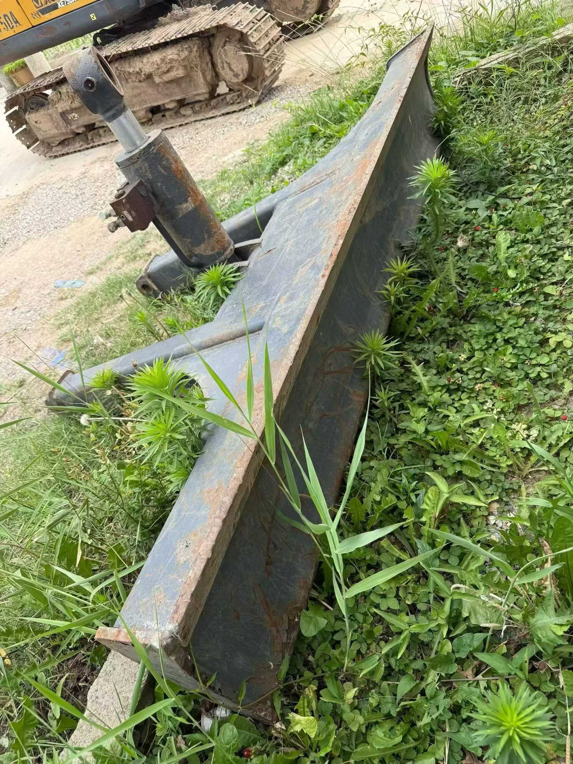 Buy XCMG XE75C Used Excavator / 4