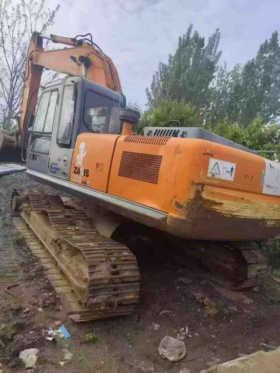 Buy Hitachi ZX260-3G Used Excavator / 1