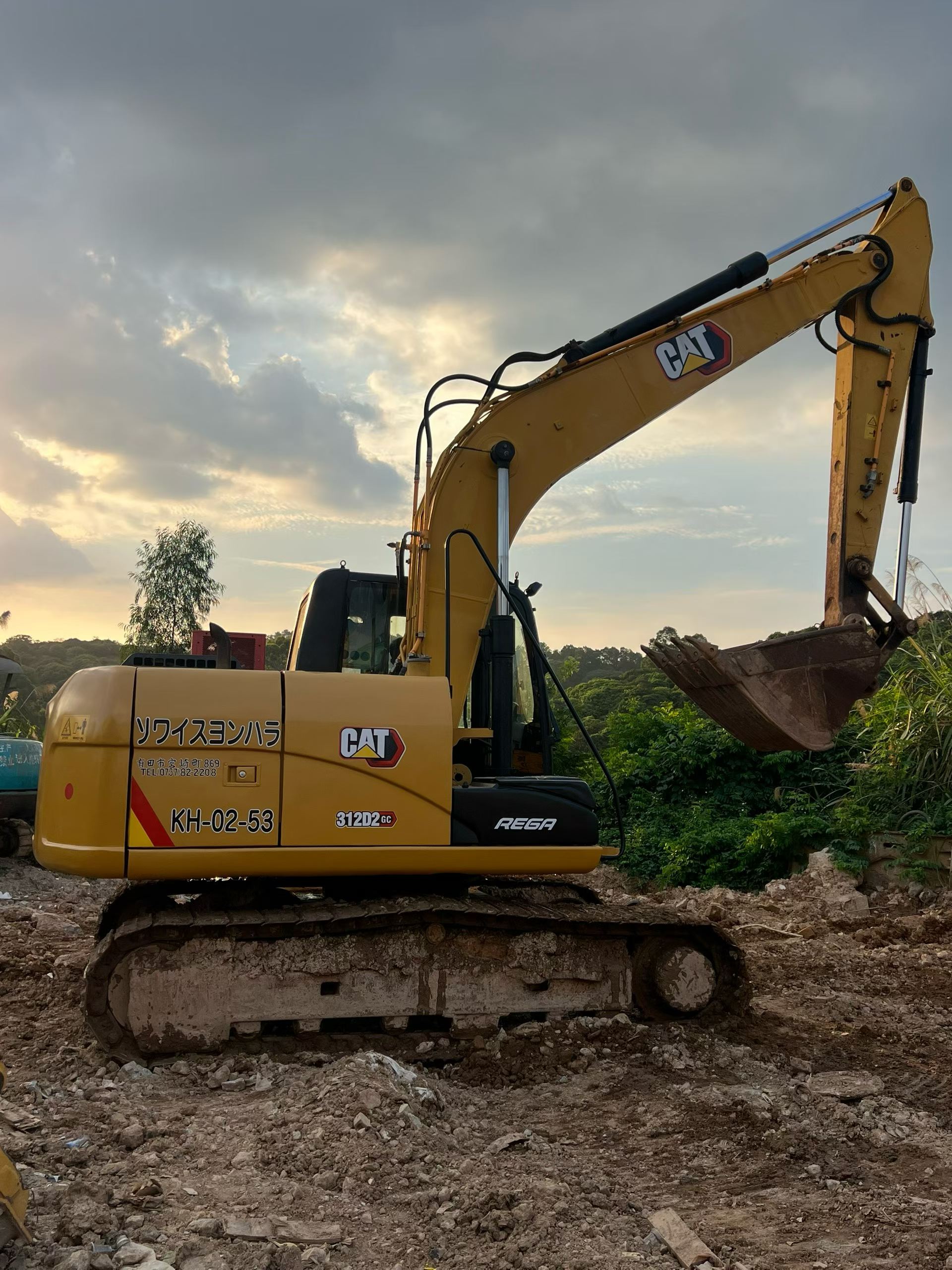 Buy Caterpillar 312D Used Excavator / 1
