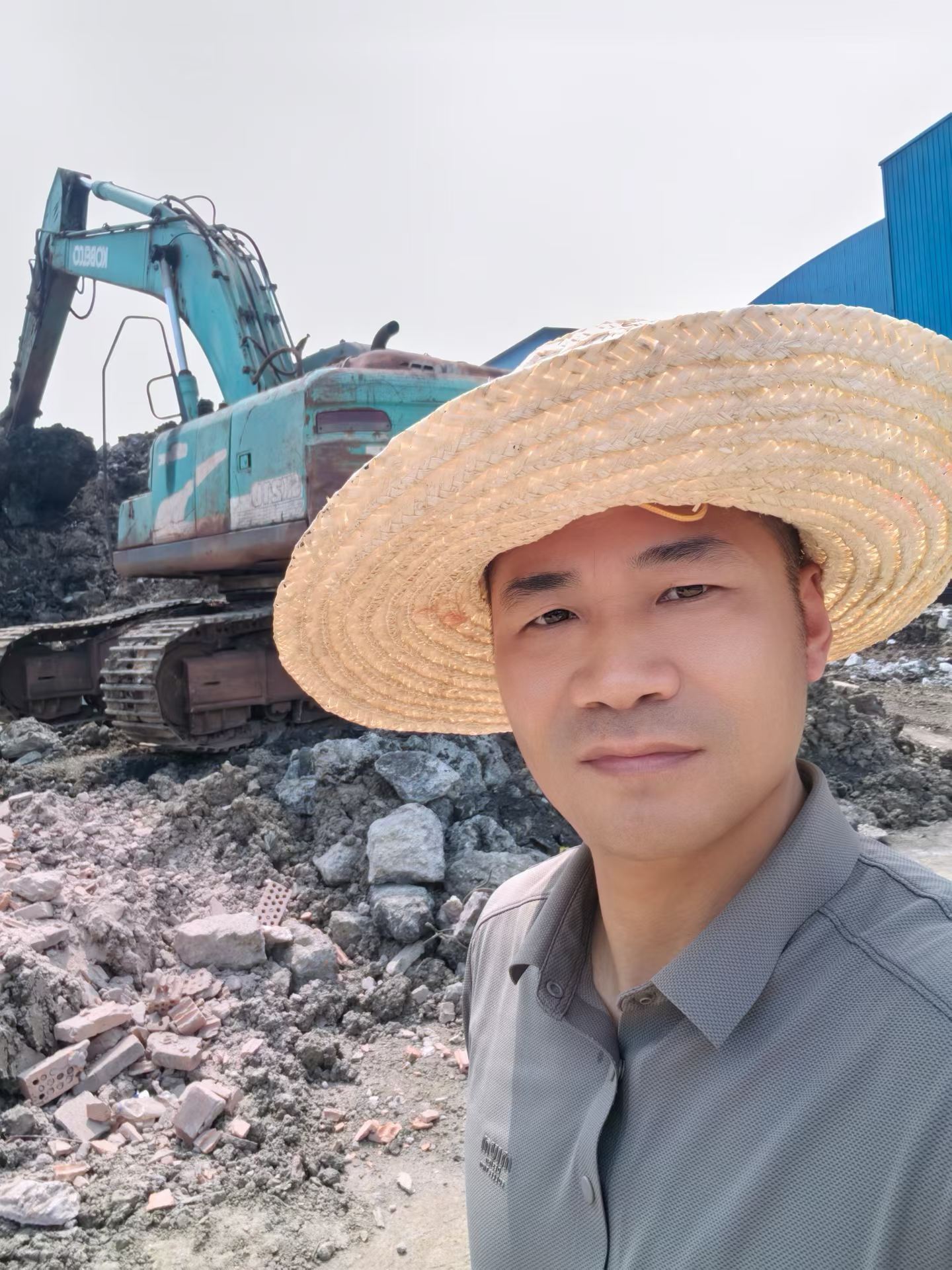 Buy Kobelco SK2008 Used Excavator / 1
