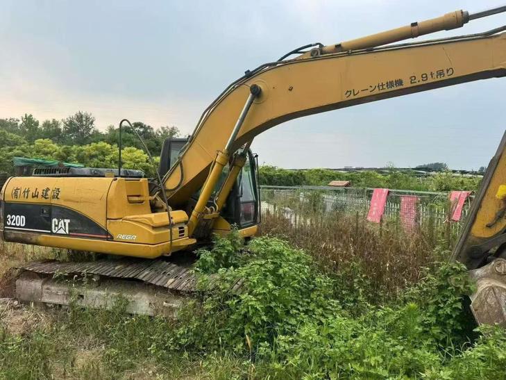 Buy Caterpillar 320D Used Excavator / 1
