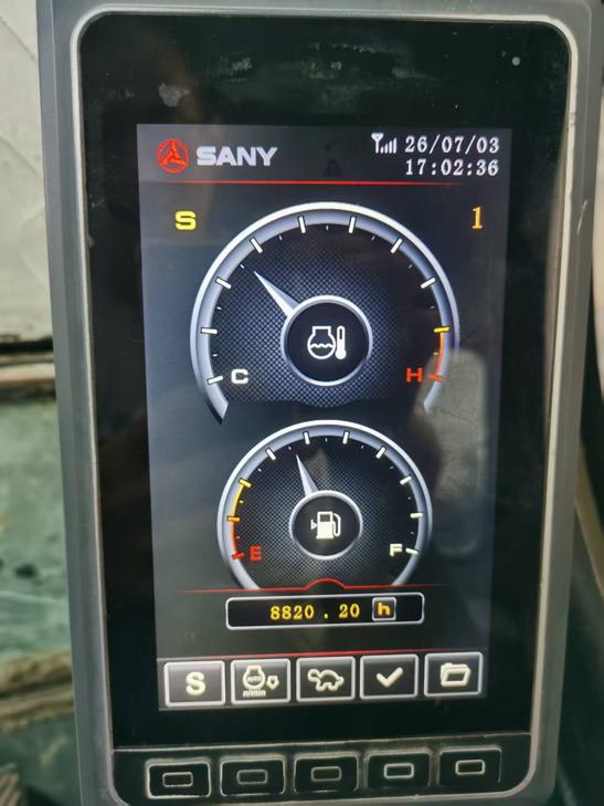 Buy Sany SY200C Used Excavator / 1