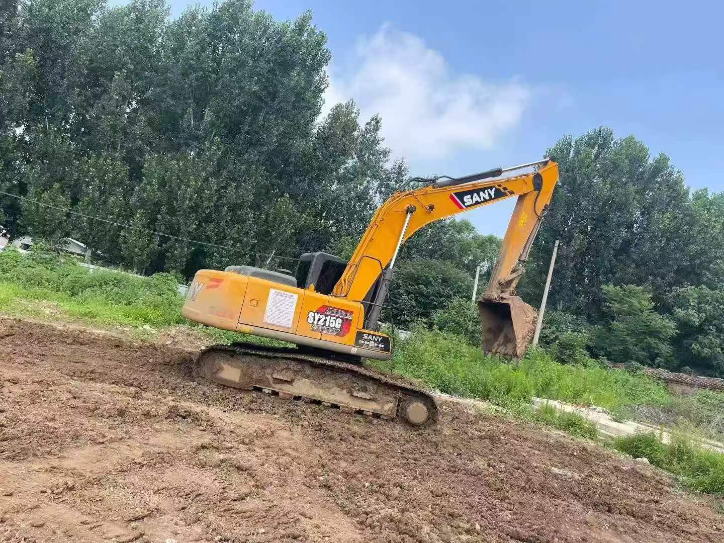 Buy Sany SY215C-8 Used Excavator / 4 Buy Sany SY215C-8 Used Excavator / 4