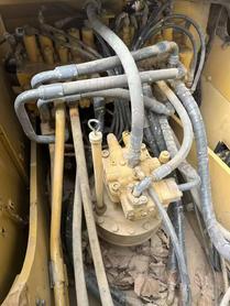 Buy Caterpillar 323D2L Used Excavator / 4 Buy Caterpillar 323D2L Used Excavator / 4