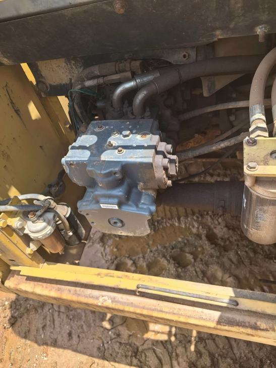 Buy Komatsu PC200-7 Used Excavator / 1