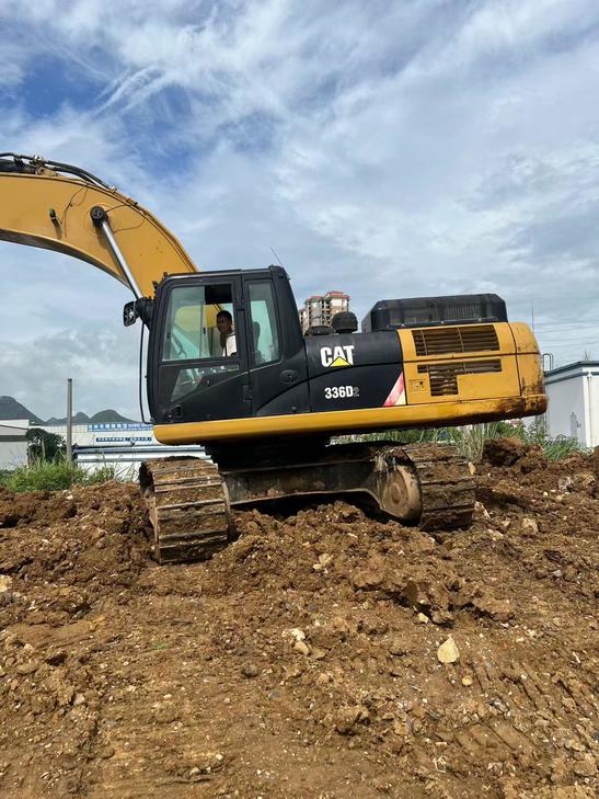 Buy Caterpillar 336E Used Excavator / 1