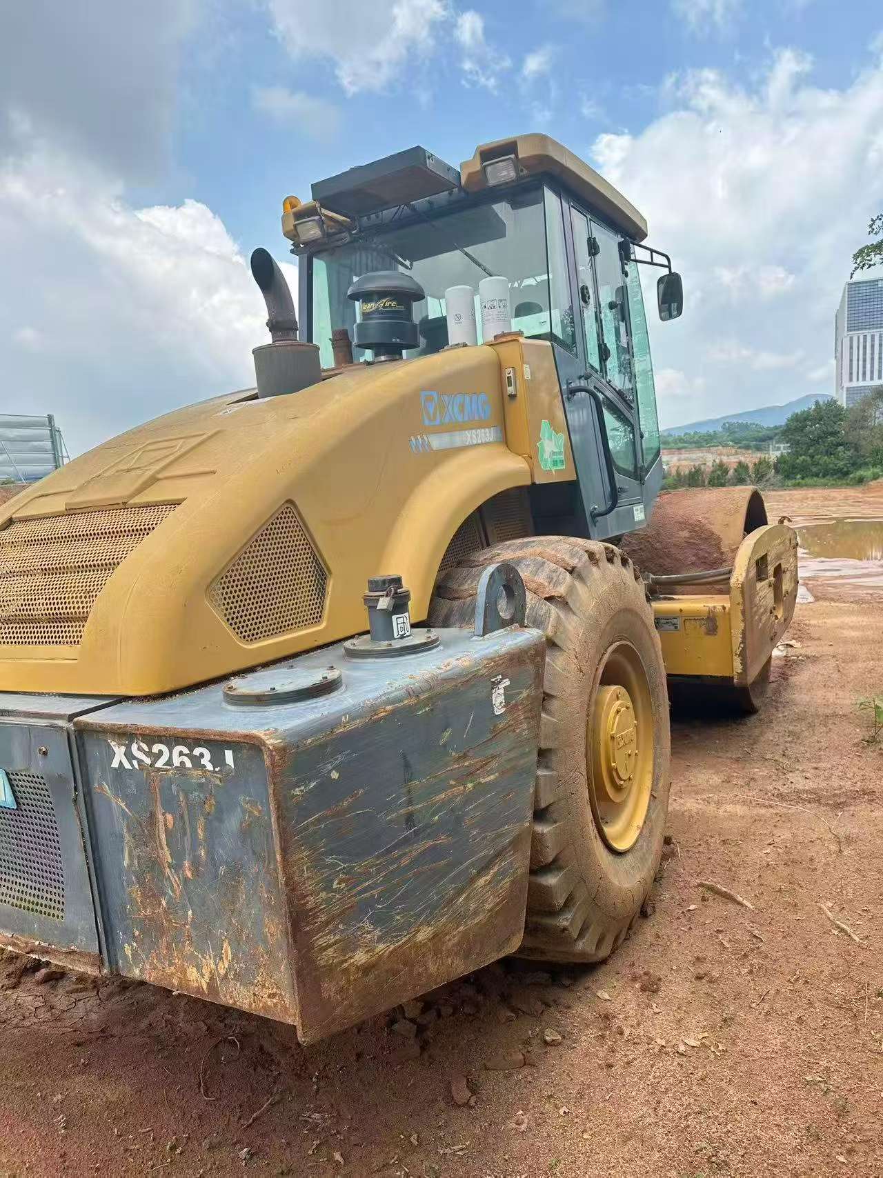 Buy XCMG XE26U Used Excavator / 2 Buy XCMG XE26U Used Excavator / 2