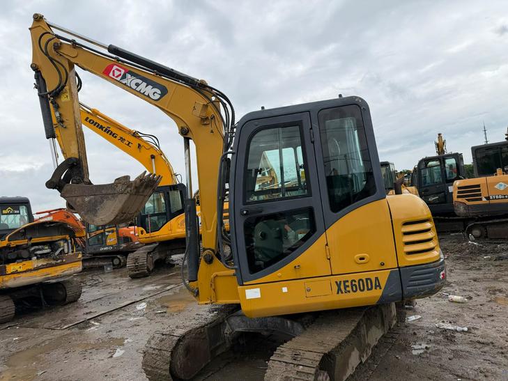 Buy XCMG XE60 Used Excavator / 1