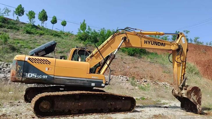 Buy Hyundai R275LC-9T Used Excavator / 1