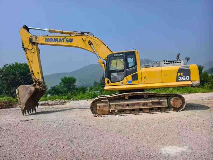 Buy Komatsu PC360-7 Used Excavator / 1