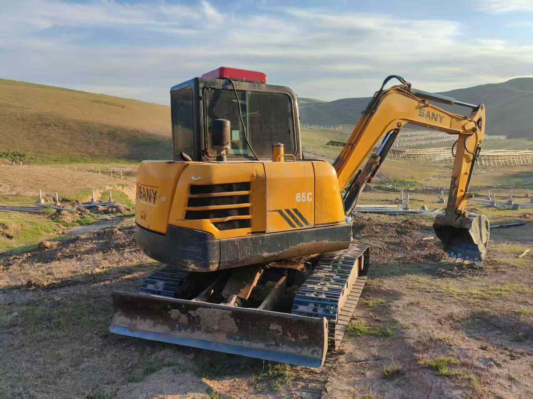Buy Sany SY60 Used Excavator / 1