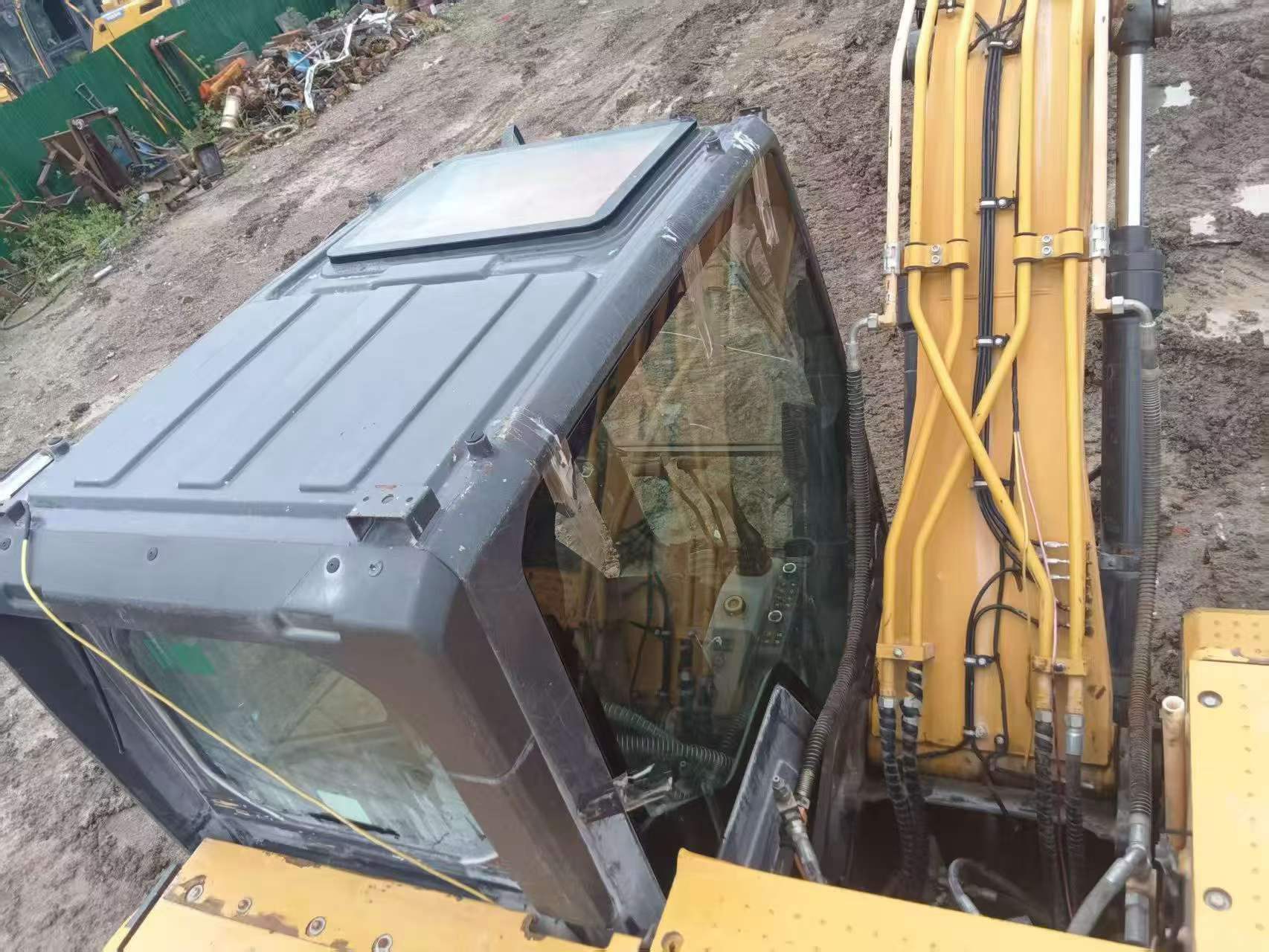Buy XCMG XE135B Used Excavator / 7 Buy XCMG XE135B Used Excavator / 7
