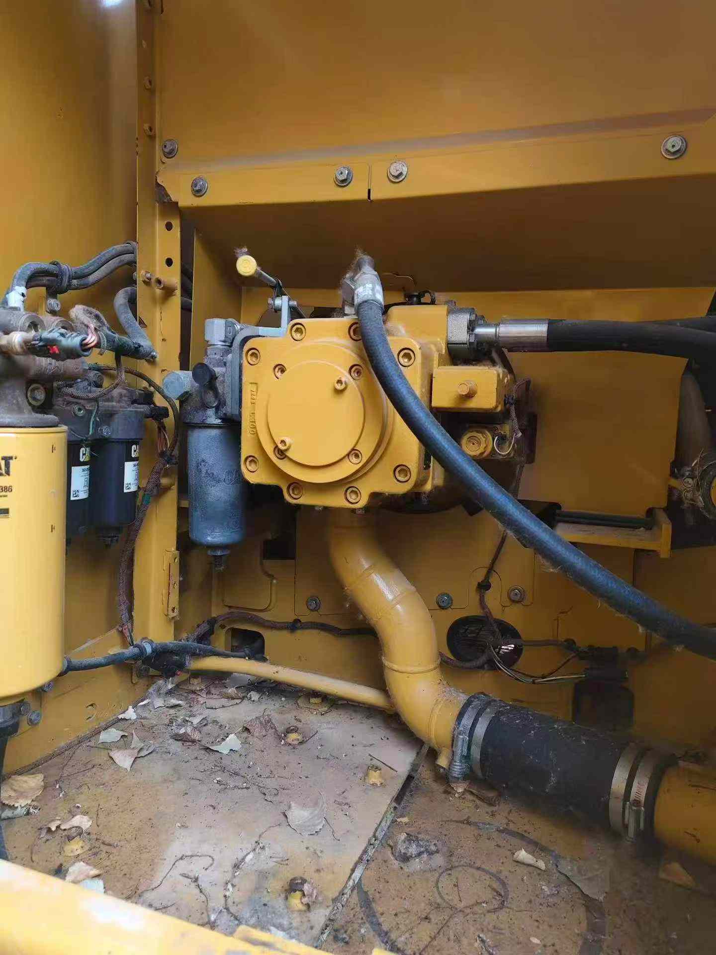 Buy Caterpillar 323 Used Excavator / 6 Buy Caterpillar 323 Used Excavator / 6