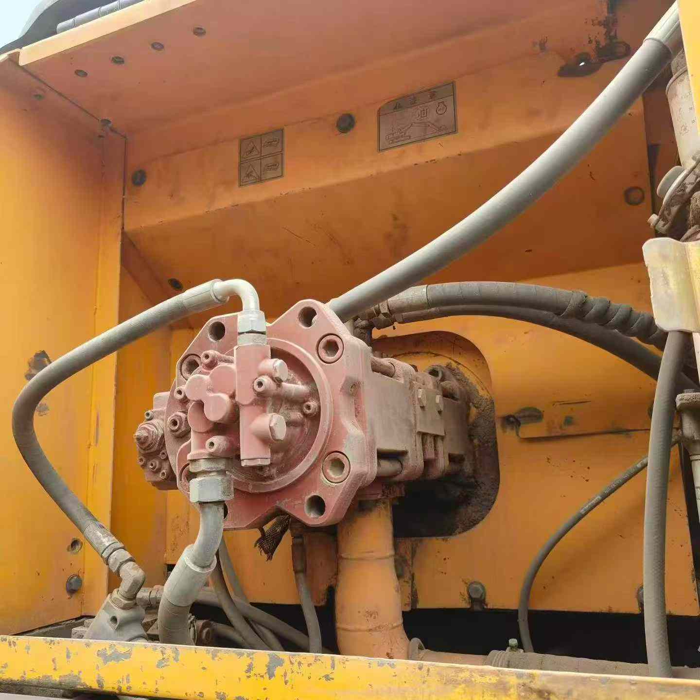 Buy Hyundai R215-7 Used Excavator / 6