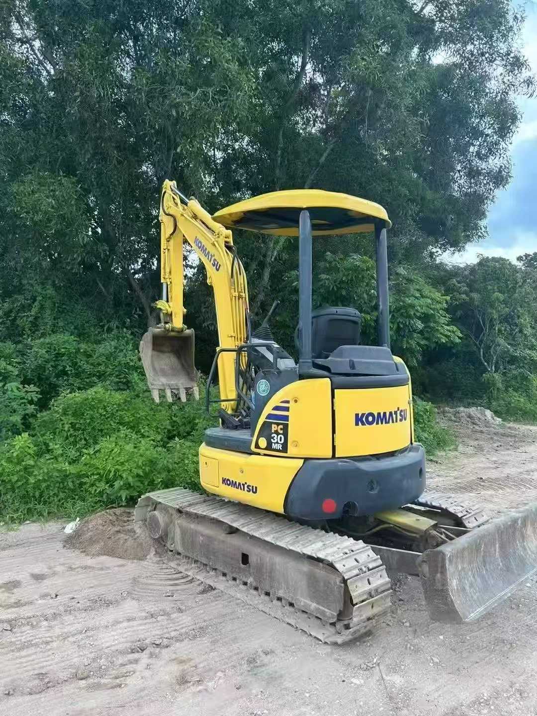 Buy Komatsu PC30-3 Used Excavator / 6