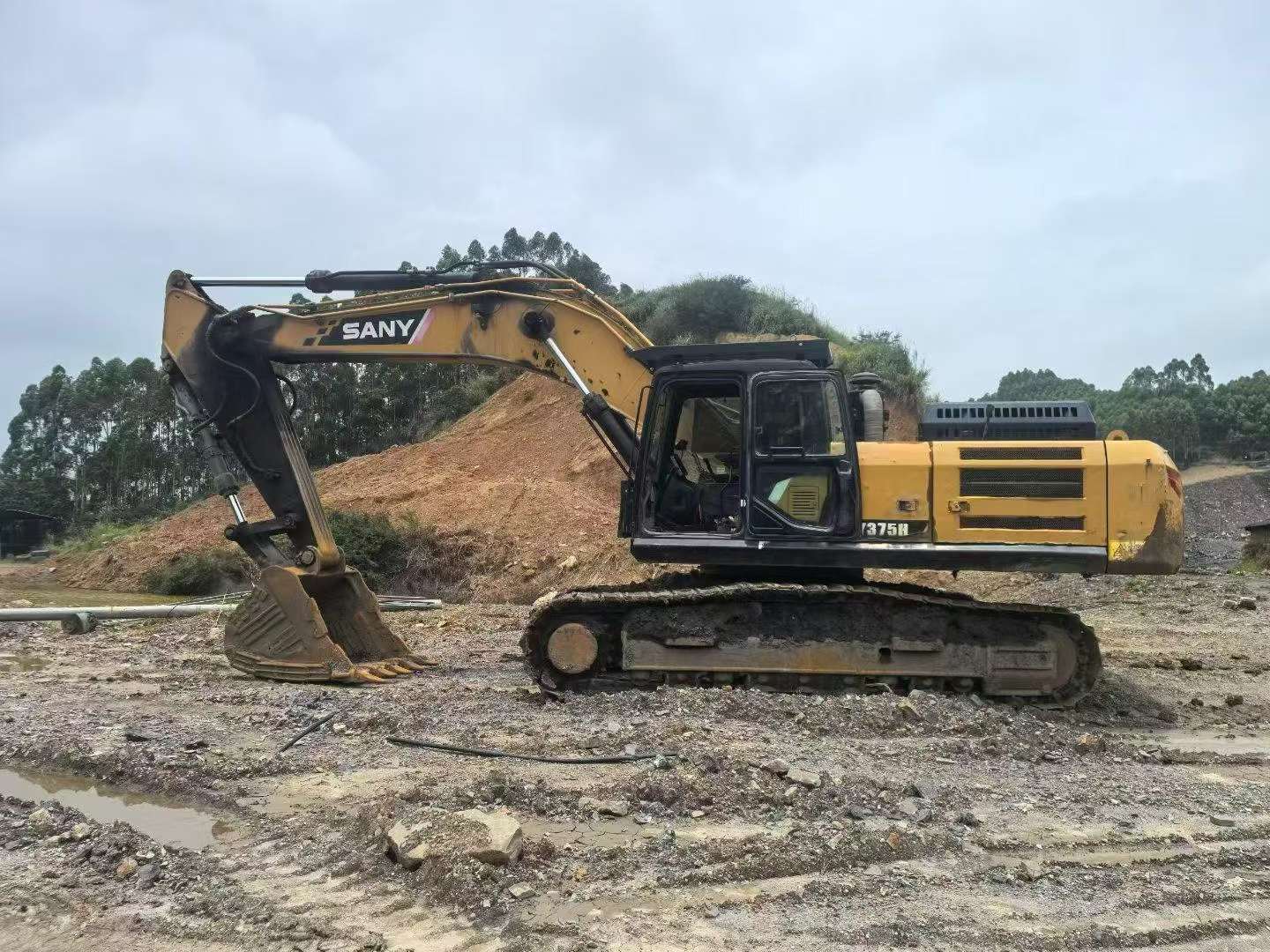 Buy Sany SY375H Used Excavator
