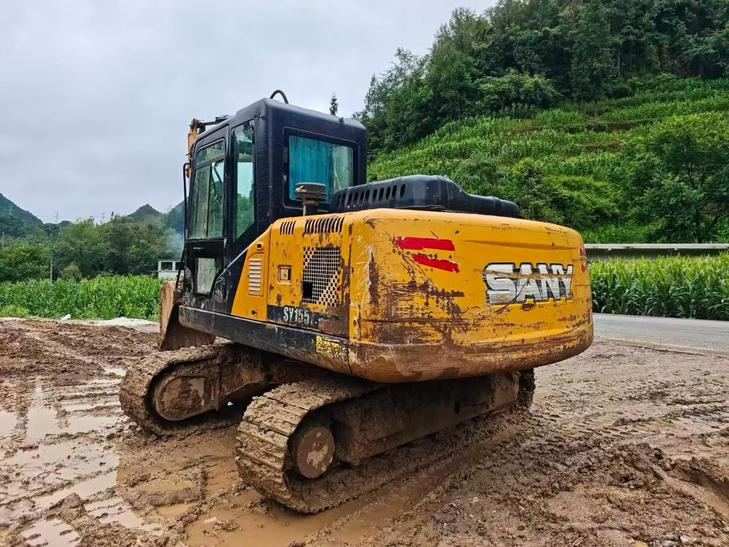 Buy Sany SY125C Used Excavator / 1