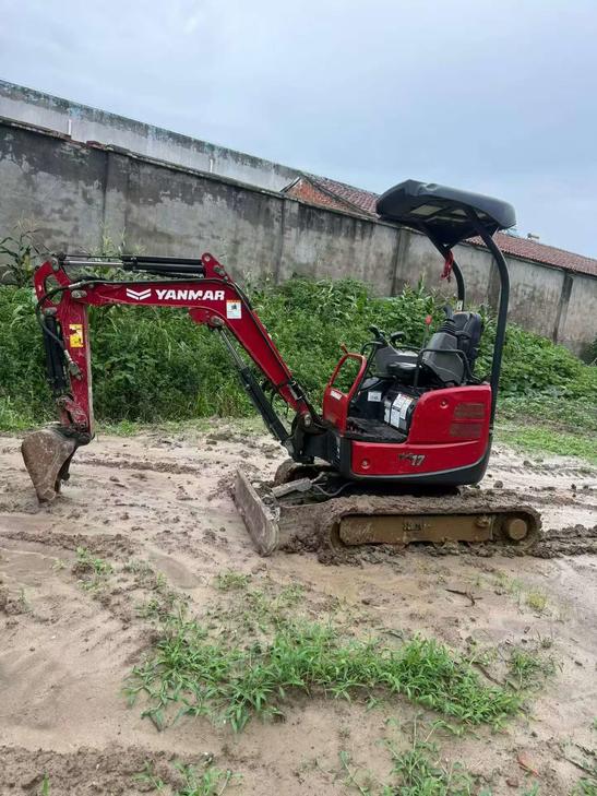 Buy Yanmar Vio17 Used Excavator / 1