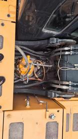 Buy Hyundai ZL20G Used Excavator / 4 Buy Hyundai ZL20G Used Excavator / 4