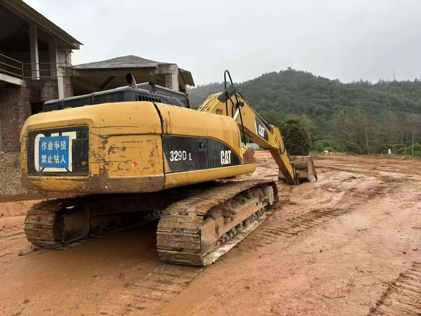 Buy Caterpillar 323 Used Excavator / 1