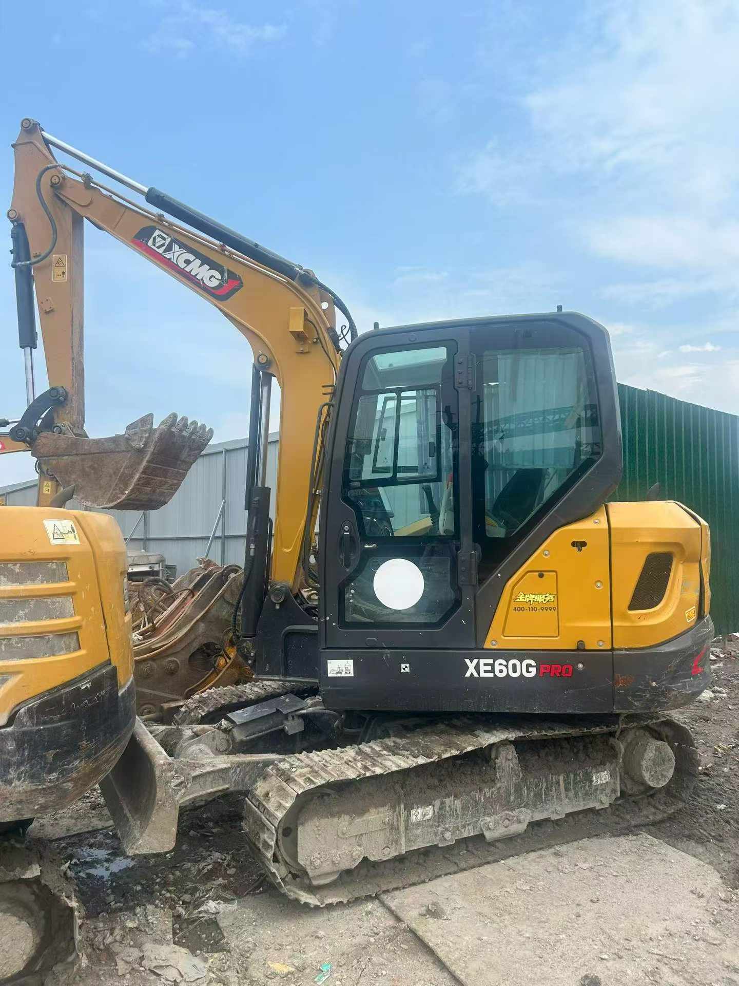 Buy XCMG XE60 Used Excavator / 2 Buy XCMG XE60 Used Excavator / 2
