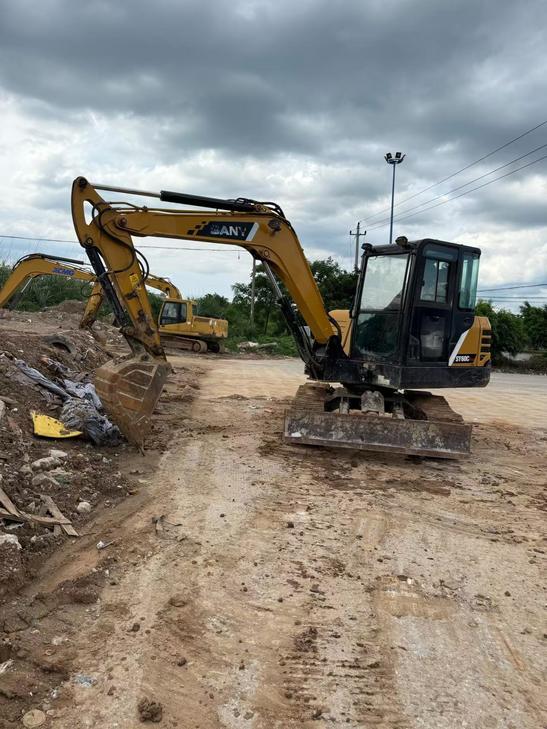 Buy Sany SY60 Used Excavator / 1