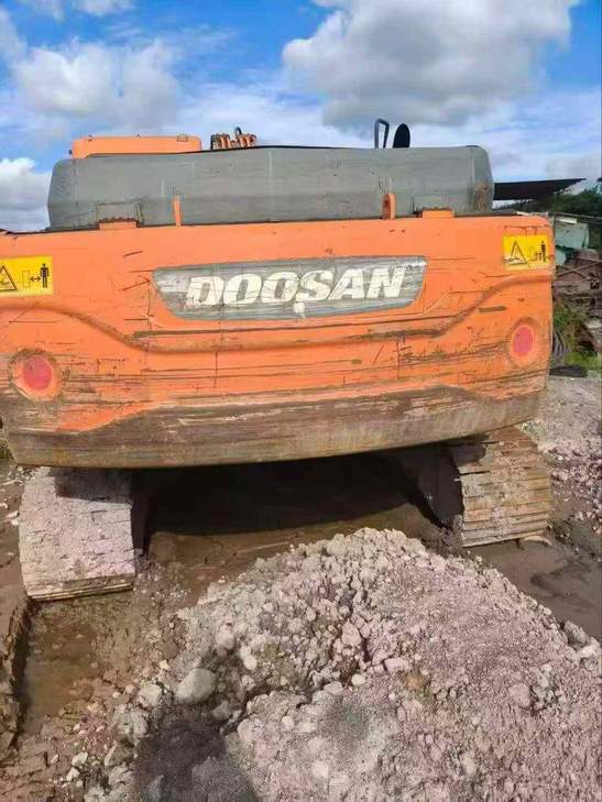 Buy Doosan DX260LC Used Excavator / 1