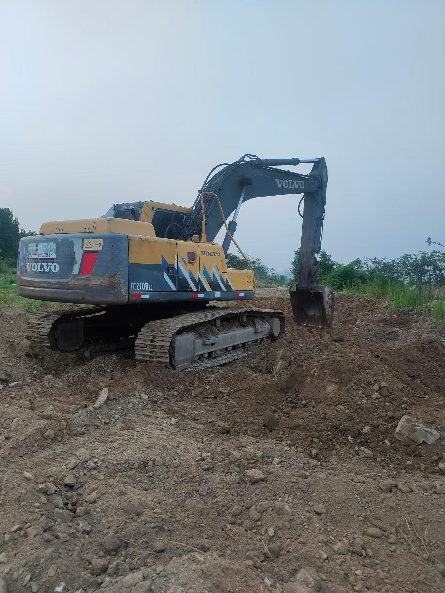 Buy Volvo EC210B Used Excavator / 8 Buy Volvo EC210B Used Excavator / 8