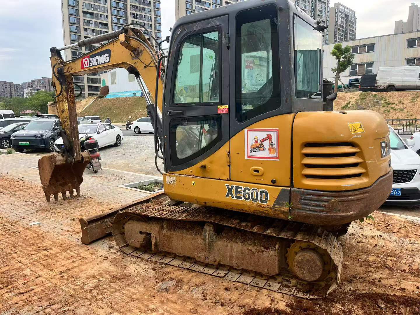Buy XCMG XE60 Used Excavator / 1