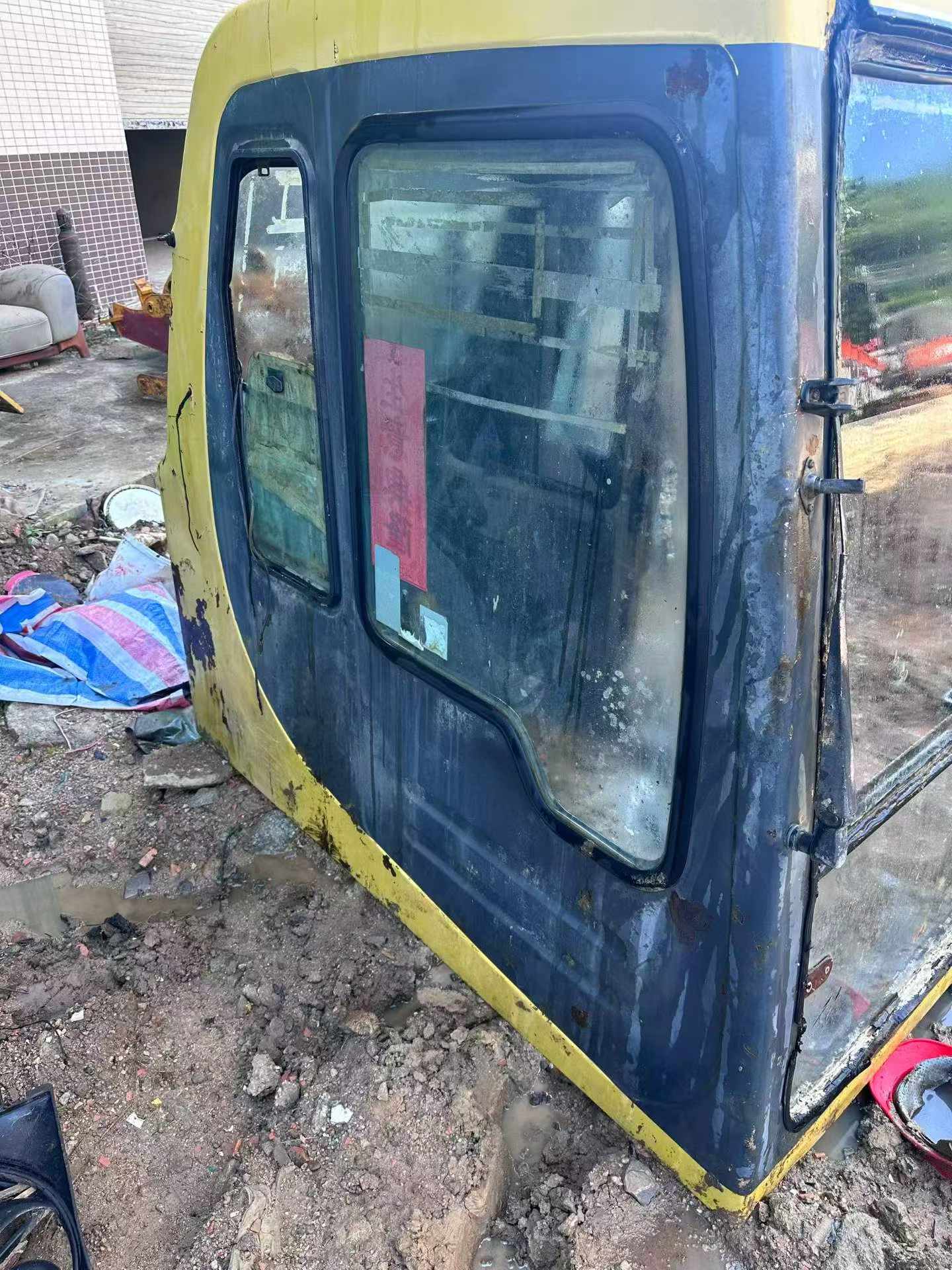 Buy Komatsu PC120-6 Used Excavator / 2 Buy Komatsu PC120-6 Used Excavator / 2