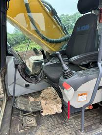 Buy XCMG XE550DK Used Excavator / 2 Buy XCMG XE550DK Used Excavator / 2