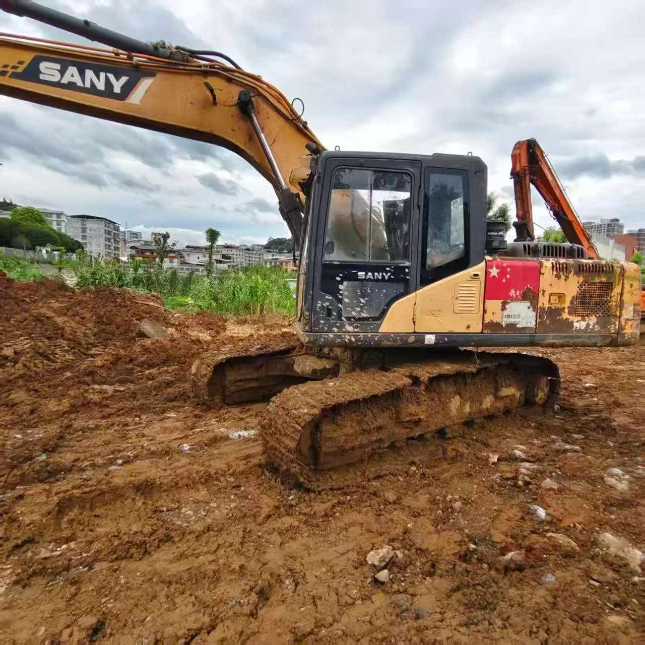Compre Excavadora Sany SY205C-8 Usada / 3