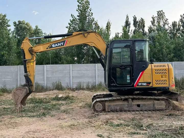 Buy Sany SY70C Used Excavator / 1