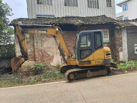 Buy XCMG XE60DA Used Excavator / 2 Buy XCMG XE60DA Used Excavator / 2