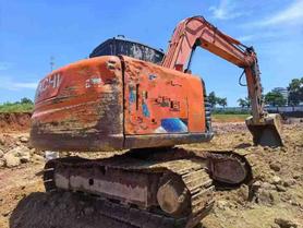 Buy Hitachi ZX70-5A Used Excavator / 2 Buy Hitachi ZX70-5A Used Excavator / 2