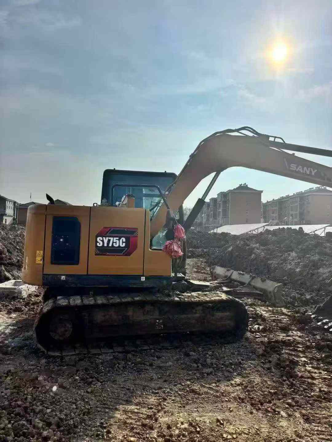 Buy Sany SY70C Used Excavator / 2
