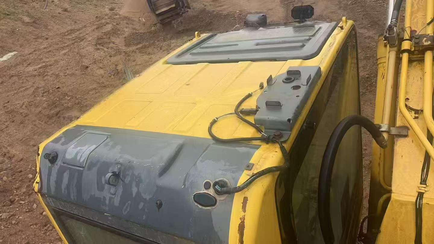 Buy Komatsu PC200-8 Used Excavator / 3 Buy Komatsu PC200-8 Used Excavator / 3