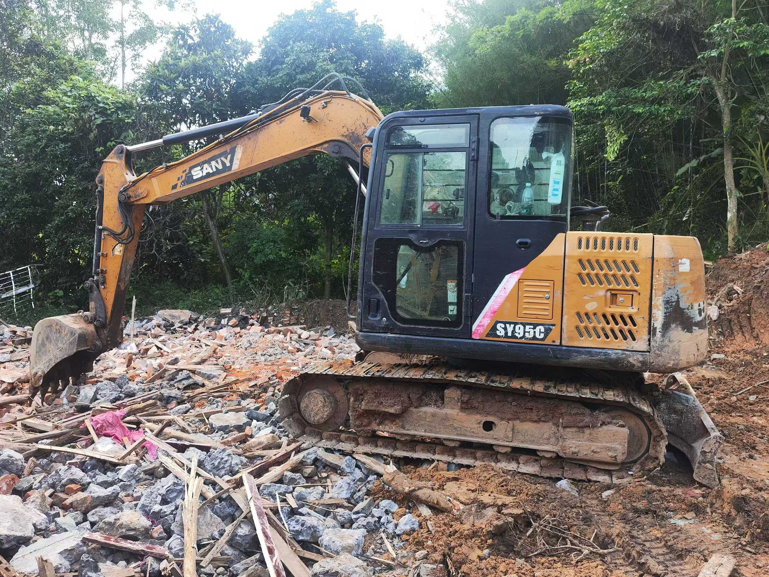 Buy Sany SY75 Used Excavator / 5 Buy Sany SY75 Used Excavator / 5