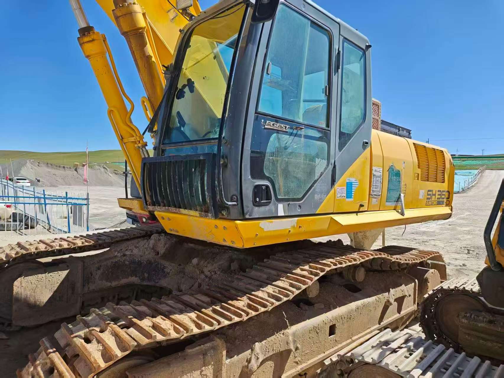 Buy Sumitomo SH360-5 Used Excavator / 2 Buy Sumitomo SH360-5 Used Excavator / 2