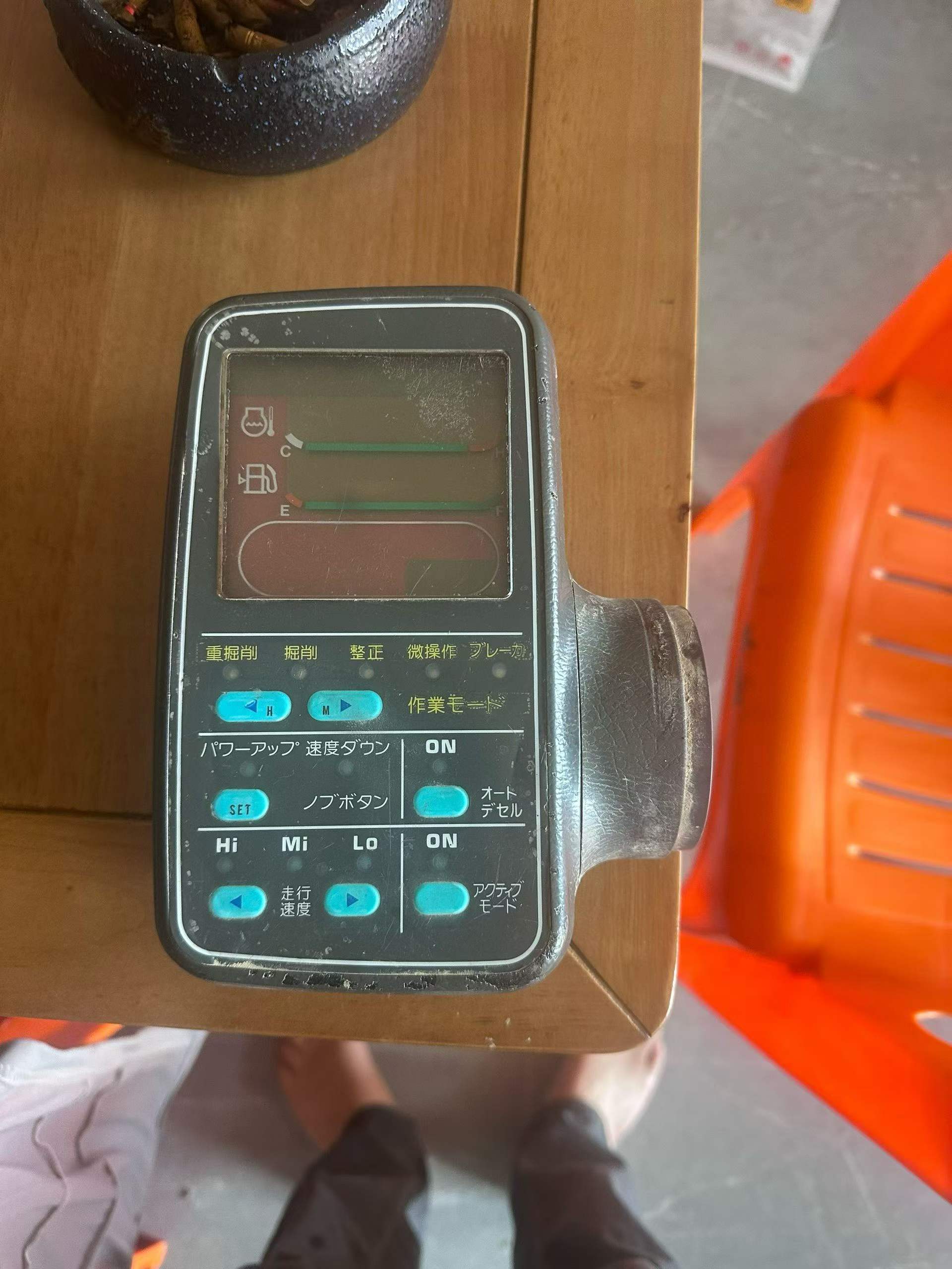 Buy Komatsu PC200 Used Excavator / 2 Buy Komatsu PC200 Used Excavator / 2