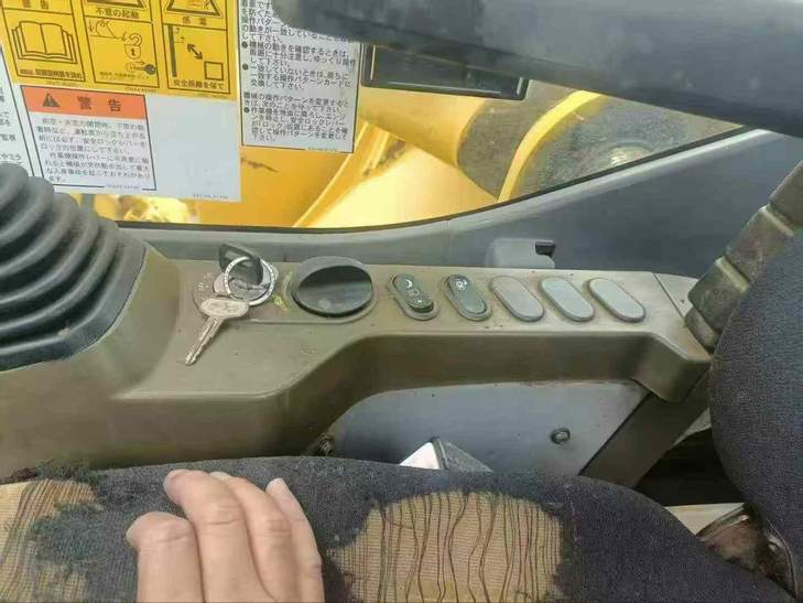 Buy Komatsu PC200-8 Used Excavator / 1