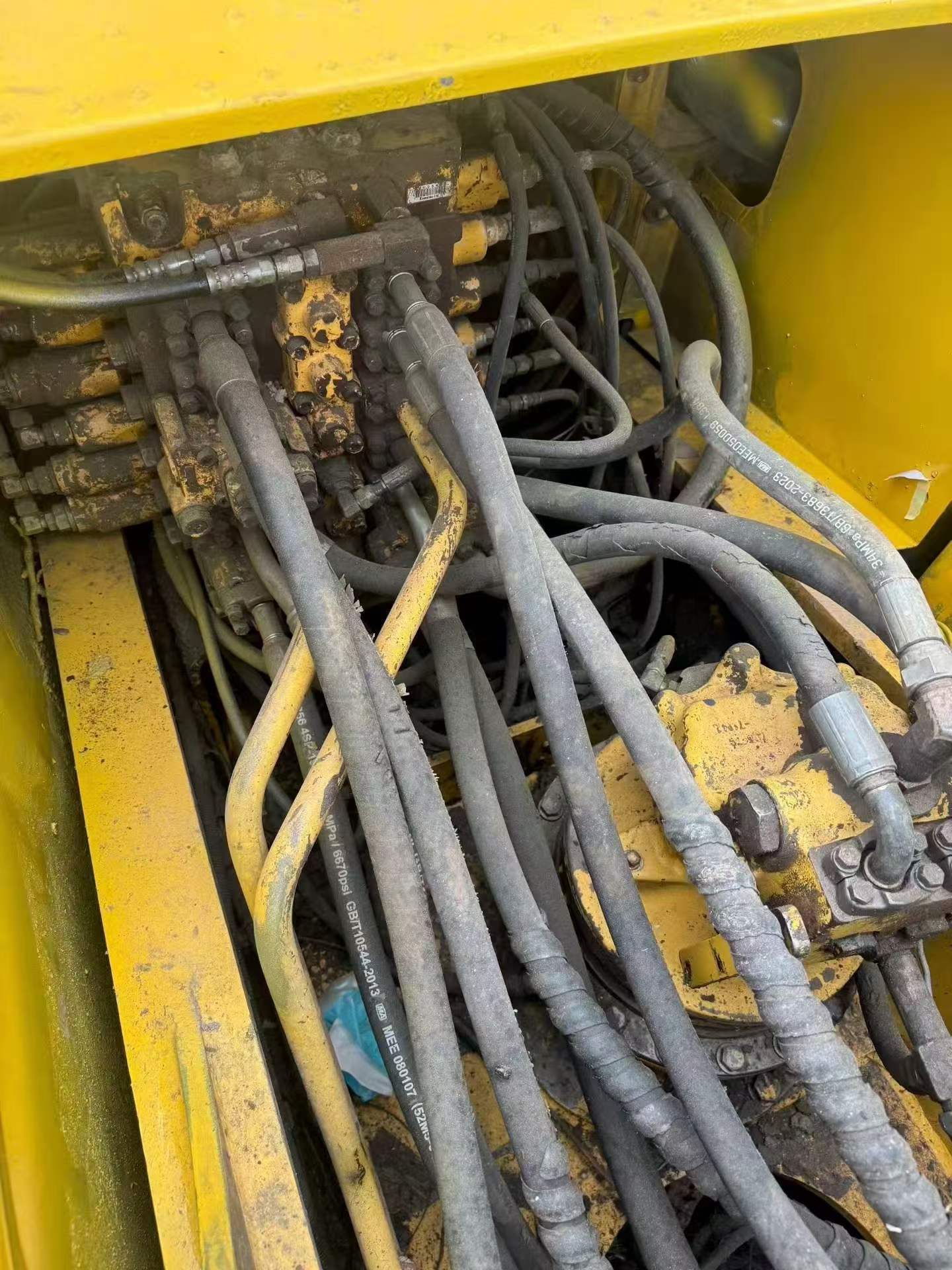 Buy Komatsu PC200 Used Excavator / 9 Buy Komatsu PC200 Used Excavator / 9