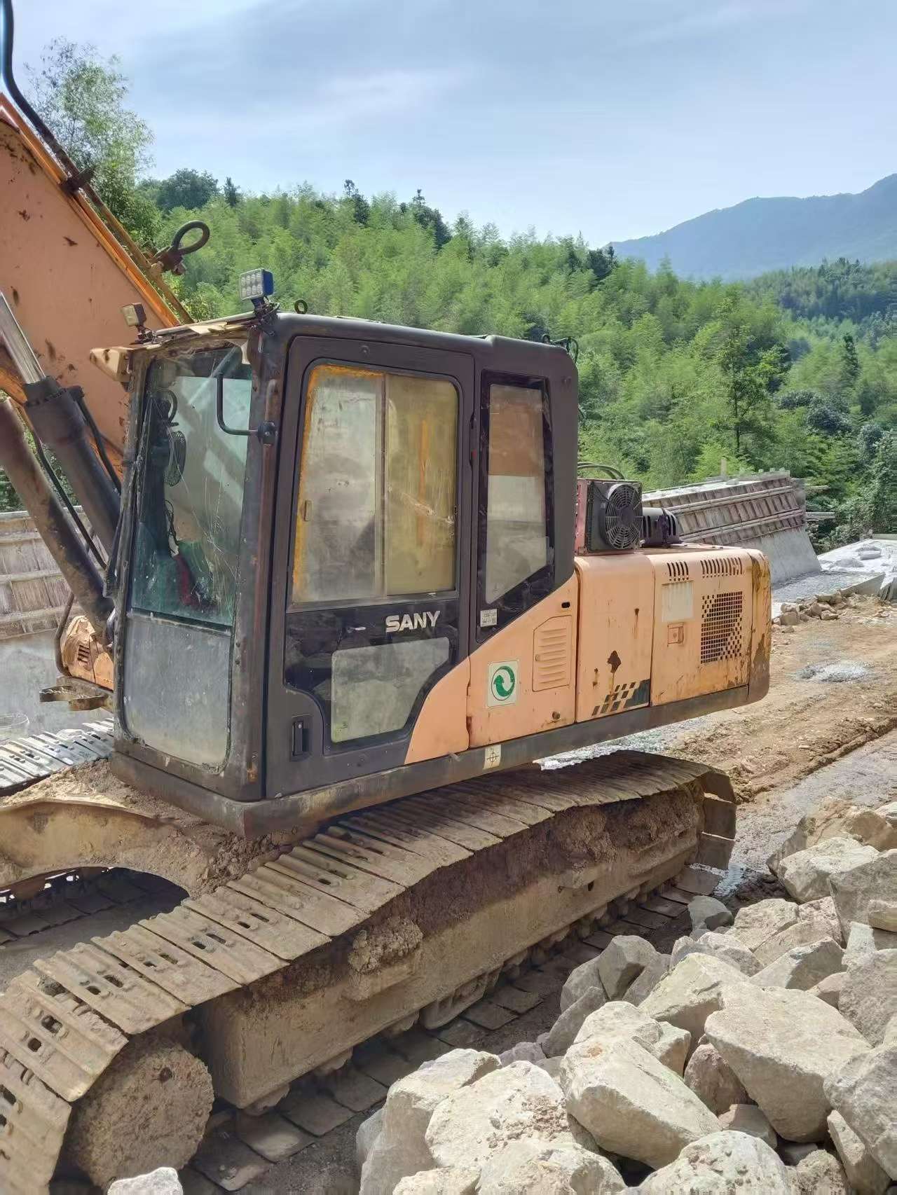 Buy Sany SY215C Used Excavator / 5