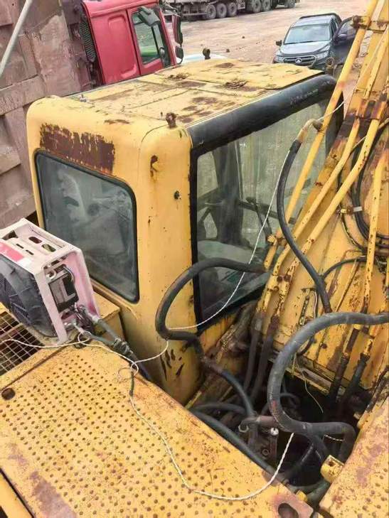 Buy Caterpillar 320C Used Excavator / 1