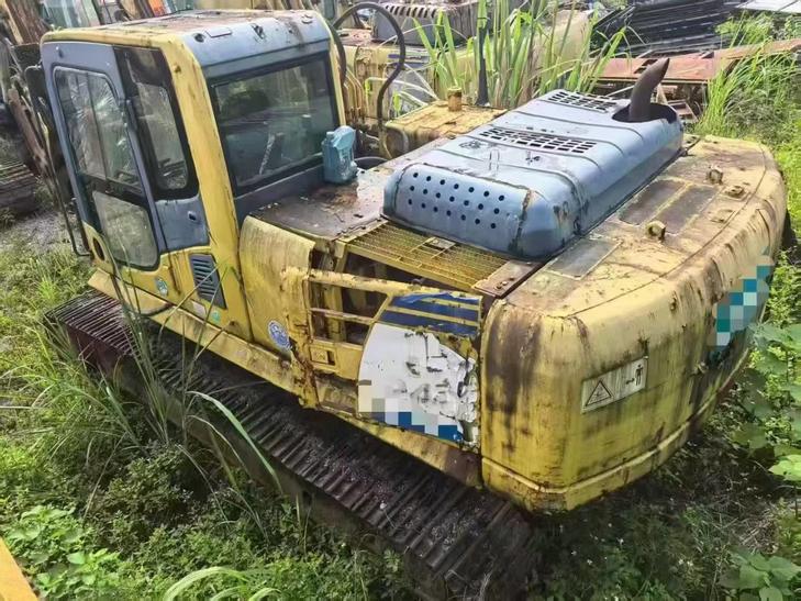Buy Komatsu PC240-6 Used Excavator / 1